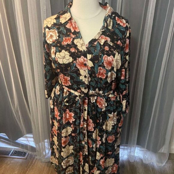 Torrid size 3 Black Floral Midi Challis Shirt Dress - Picture 6 of 8